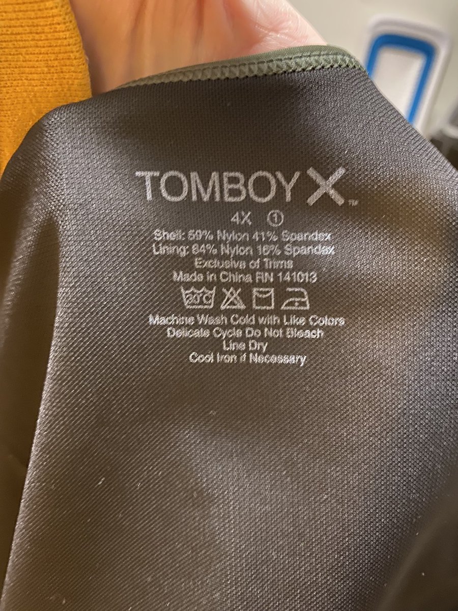jennstansbury's tweet image. Here are the photos. We would have to pay to return it so I’d rather just send it to someone who can use it! #trans #compressiontop #tomboyx