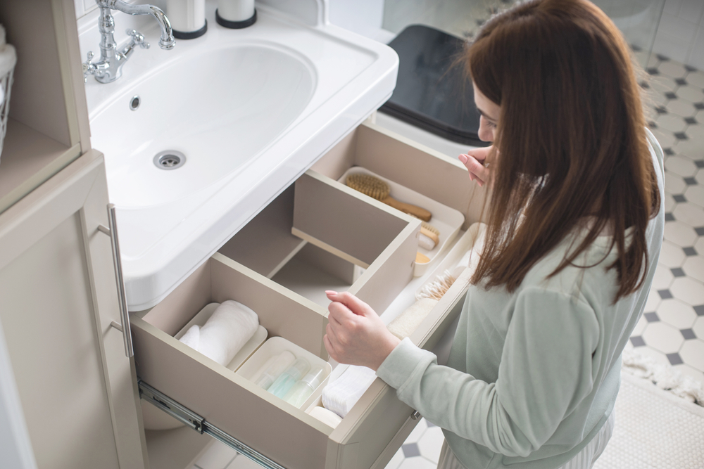 Need to declutter, but want to start small? Try clearing out a bathroom! Expired makeup, worn-out washcloths, that fancy bar soap you never use, and a host of other things can be thrown out!