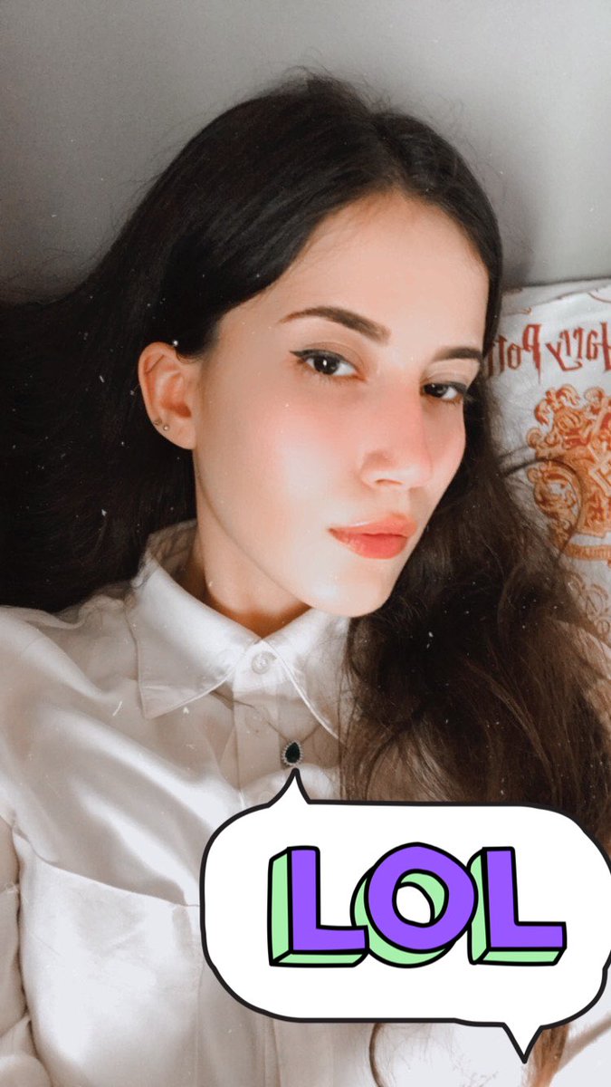 Alina_Yves's tweet photo. Coisa rara na minha vida a “selfie” https://t.co/NwagXVjSWh