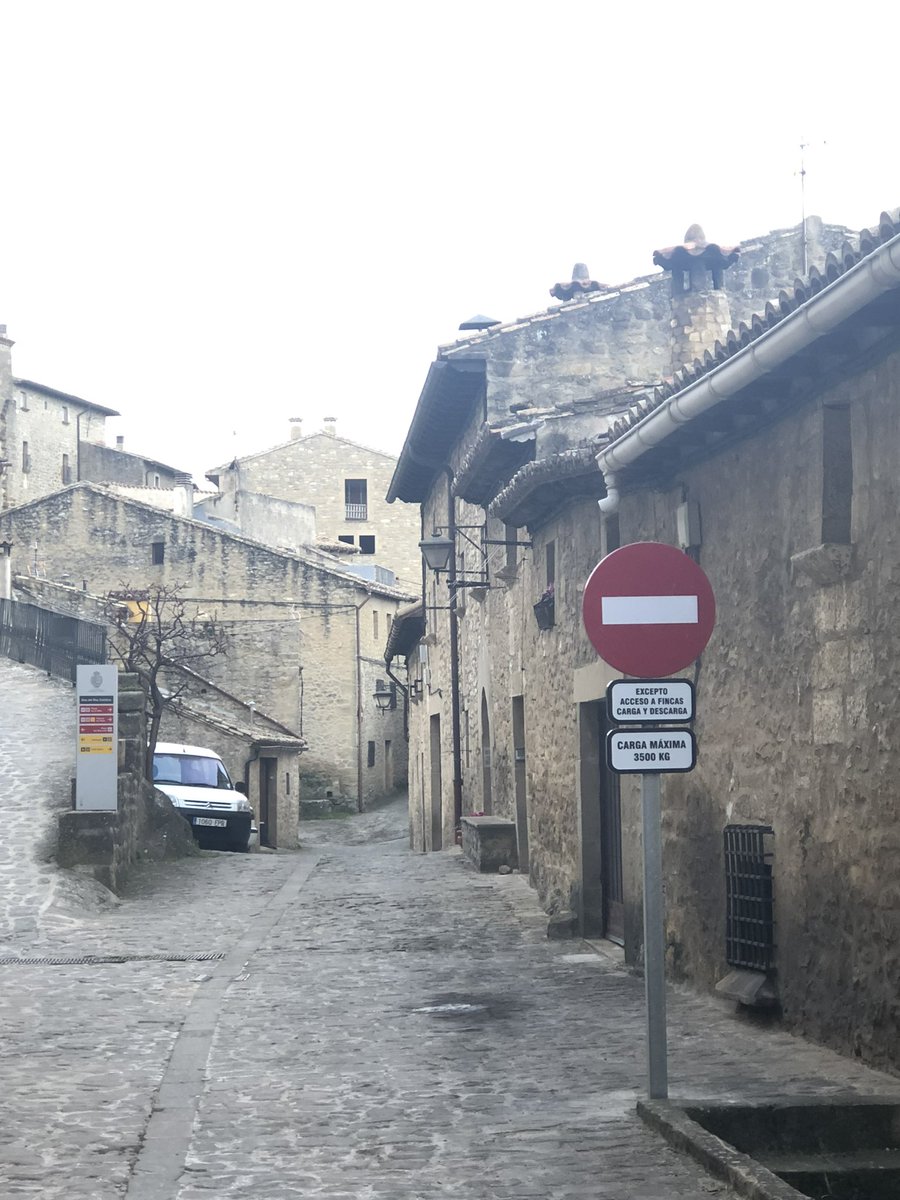 Seguridad vial. <a href="/AytoSos/">Sos del Rey Católico</a>