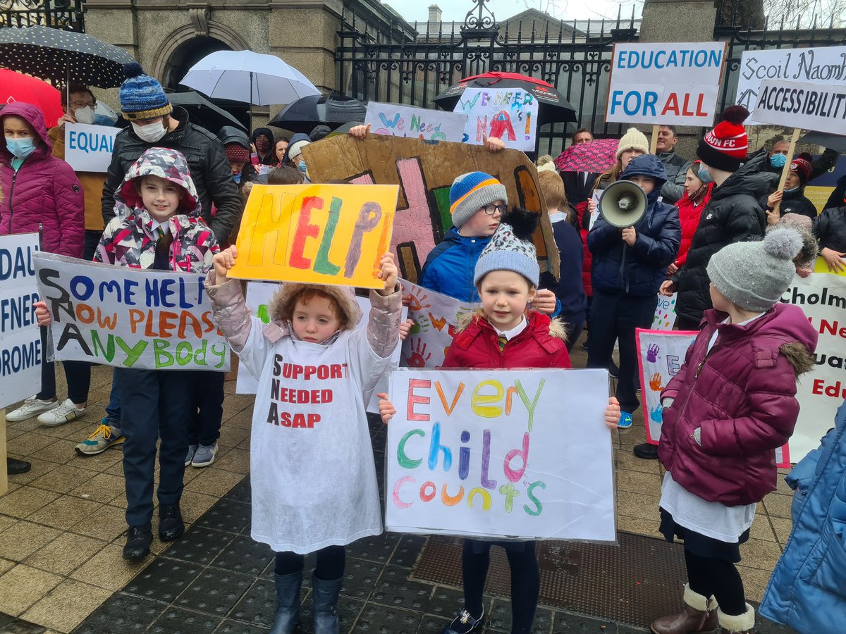 tullydonnell's tweet photo. Children brave horrible weather conditions outside the Dáil to plead for support for their classmates. https://t.co/PJY2MOdHGM