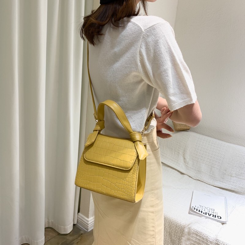jakaikaaa's tweet photo. =͟͟͞♡ Price : 169฿.- | 𝚌𝚘𝚍𝚎: 𝟷𝟾𝟿
εїз ส่งฟรี ใบต่อไป+5
εїз วัสดุ : หนัง PU อย่างดี
εїз ขนาด : กว้าง 18*สูง 20*หนา 17 cm
εїз สายสะพายปรับสุด 120 cm 
εїз ใส่มือถือ กระเป๋าสตางค์ได้

#กระเป๋าผ้า #กระเป๋าไอแพด #กระเป๋า #กระเป๋าสะพายข้าง #รับตัวแทน #กระเป๋าเกาหลี #กระเป๋าสะพาย https://t.co/aYkm1VRTA6
