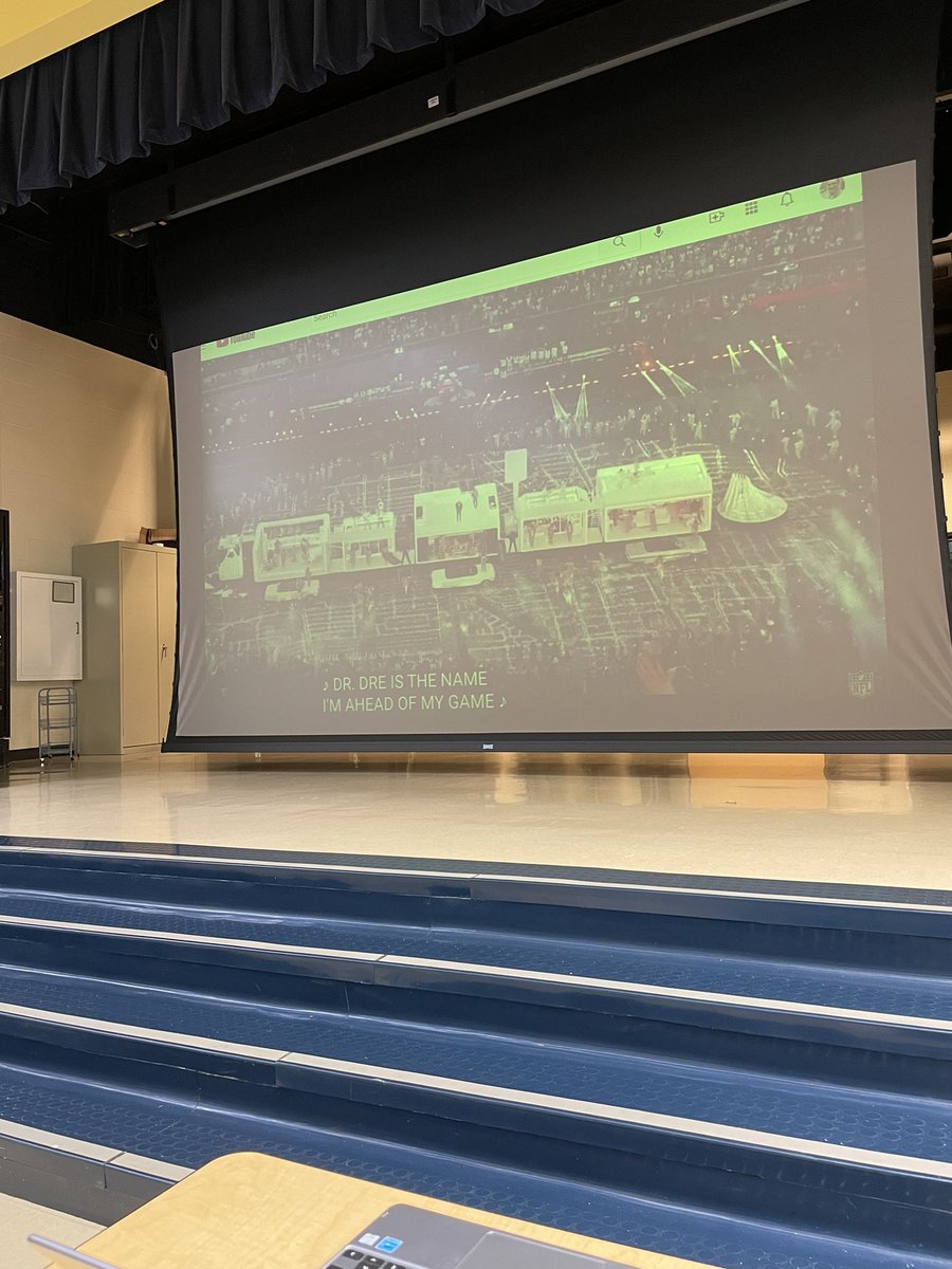 MrsFunston_RV's tweet photo. When @RVPrincipalHCSD starts your staff meeting with the best halftime show in history, you know it’s going to be a good day! 🎶 https://t.co/v40TjeoAIK