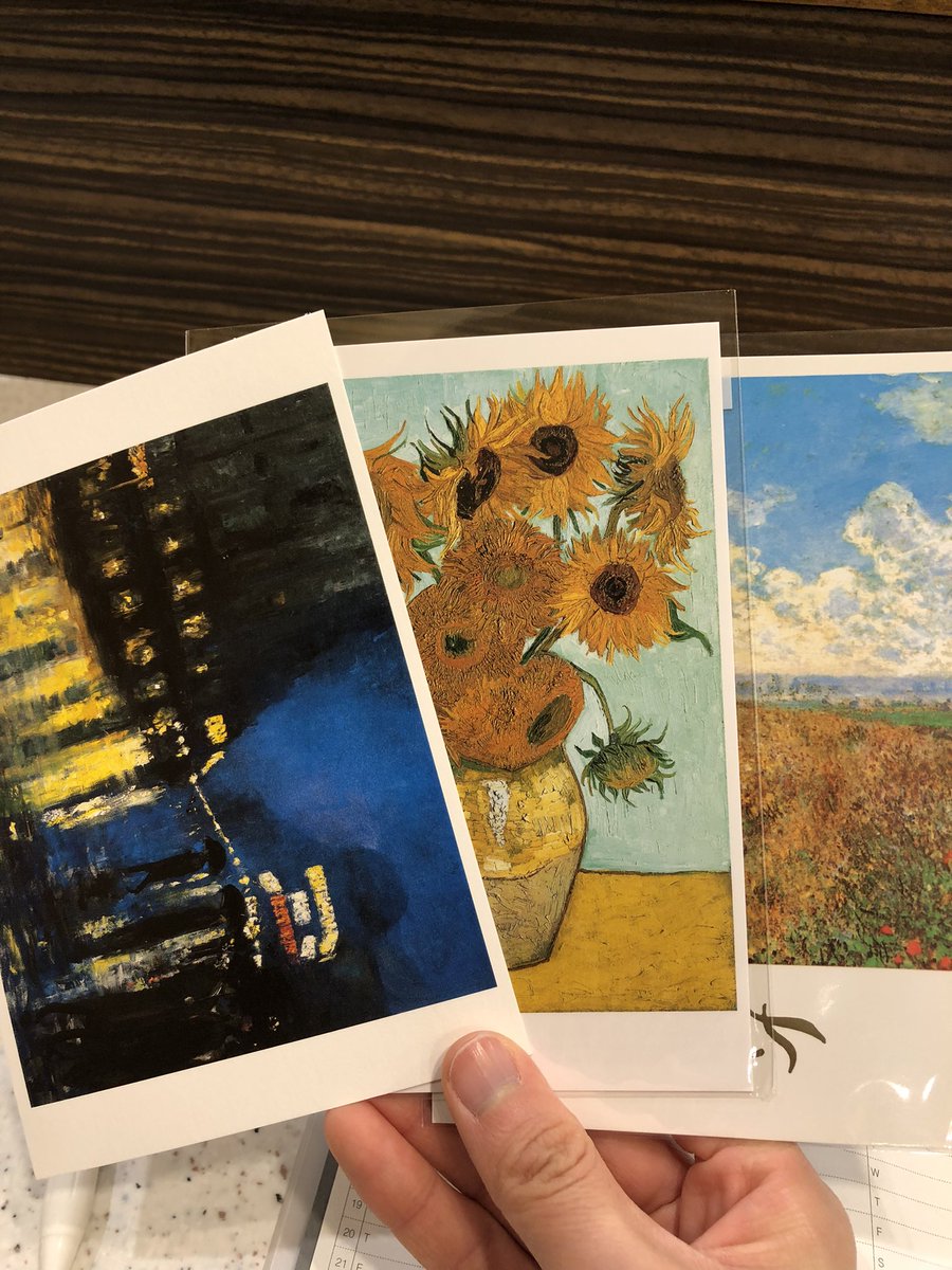 _mayotter's tweet photo. 一人美術館📚🖼🍃 https://t.co/5K3DOOdoN4