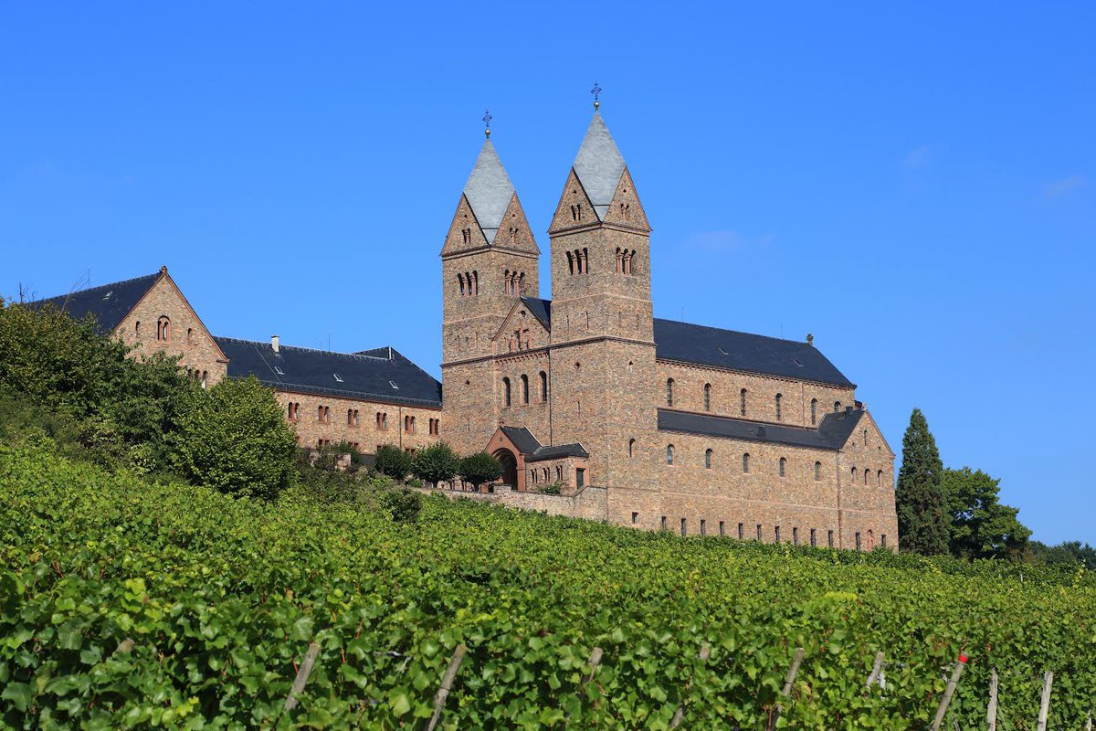 GraceLSDavidson's tweet photo. #HildegardvonBingen’s Abbey Eibingen Abbey. Germany 🇩🇪 #Abess #Polymath #PlainChant https://t.co/mXiGRkEtUf