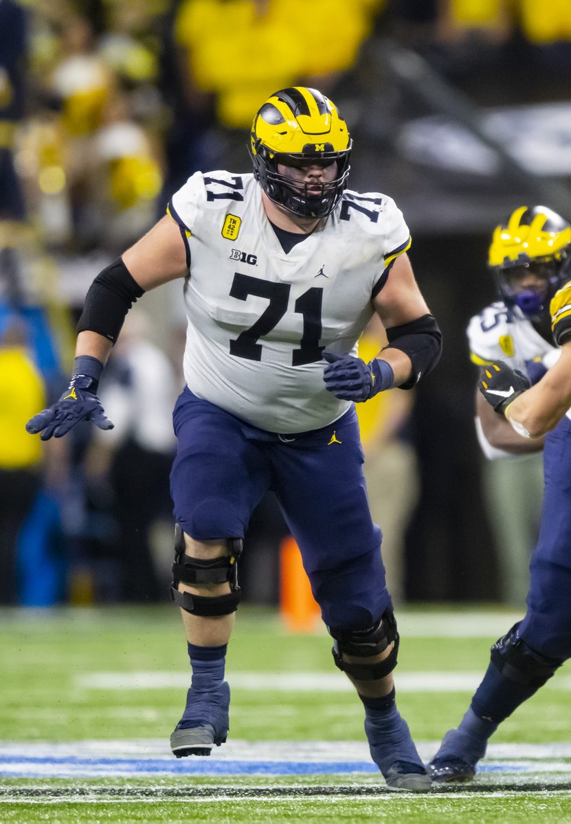 Andrew Stueber only allowed one sack in 2021 💪

<a href="/UMichFootball/">Michigan Football</a>