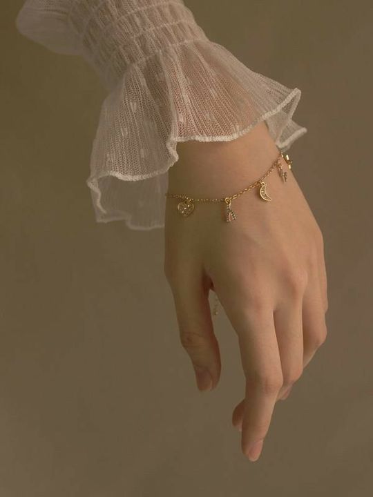 (Ω) — #พันธะเหลือร้าย 💐
𝗨𝗣! : 𝗖𝗛𝗔𝗣𝗧𝗘𝗥 𝟬𝟰

“วันนี้คุณเลิกงานไวเหรอ” 

“จำได้ว่าเธอบอกจะไปงานวันเกิดเพื่อน”

“แล้วคุณจะไปส่งเรา?”

🎨 readawrite.com/c/21710ca27a0b… 
🔗 #แนะนํานิยายวาย #นิยายวาย