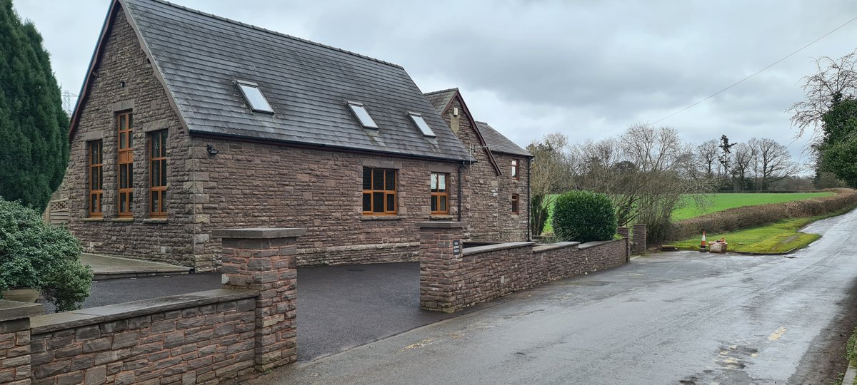 Flo-Screed tweet media