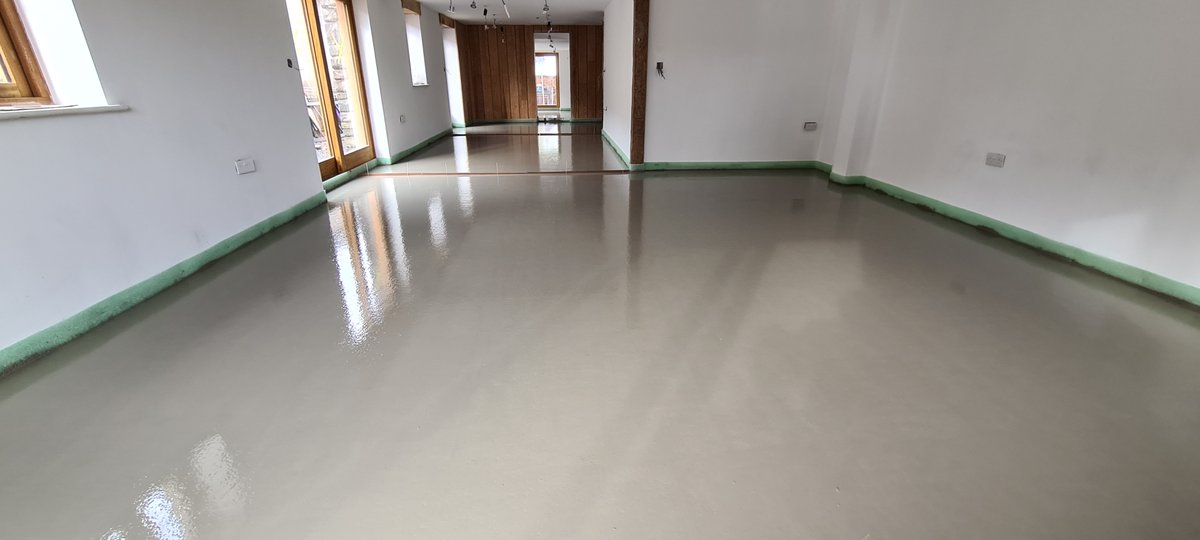 Flo-Screed tweet media