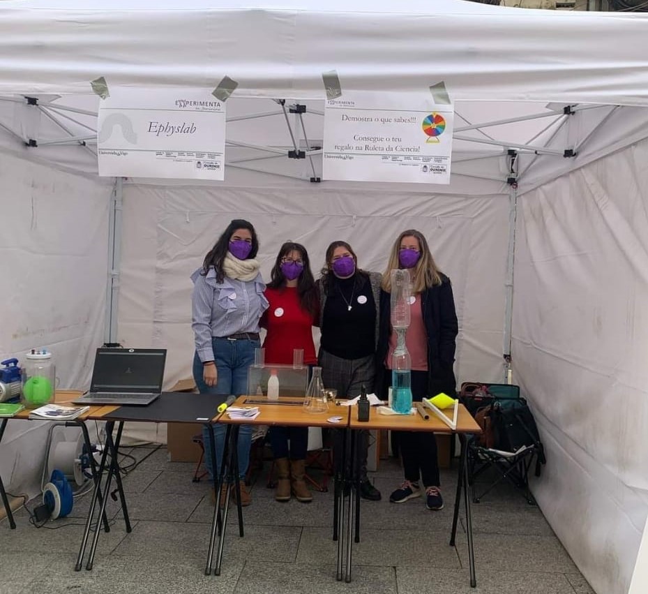 CIM_Uvigo's tweet photo. 😍 Moitos parabéns a todas as mulleres do grupo #Ephyslab #CIM_UVigo que participaron nas xornadas EXXperimenta en feminino para celebrar o #DíadaMulleredaNenanaCiencia 🧵👇 https://t.co/sfdGDbvBgU