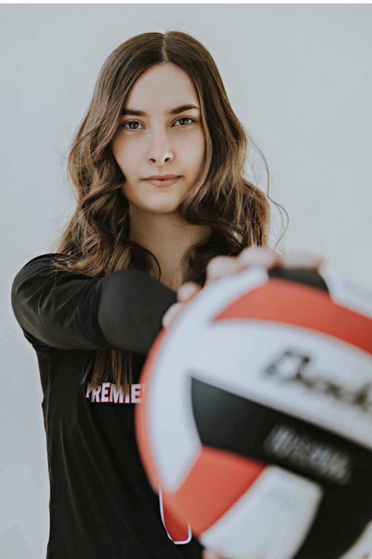 JNSebree's tweet image. Excited to watch all the Premier Teams at Triple Crown this weekend in Kansas City❤️ #1 is ready to bring it 💪😤 #Play4EachOther #Discipline @Premier_VB @WeRBennington @BadgerVolleybal @KJ_Sebree