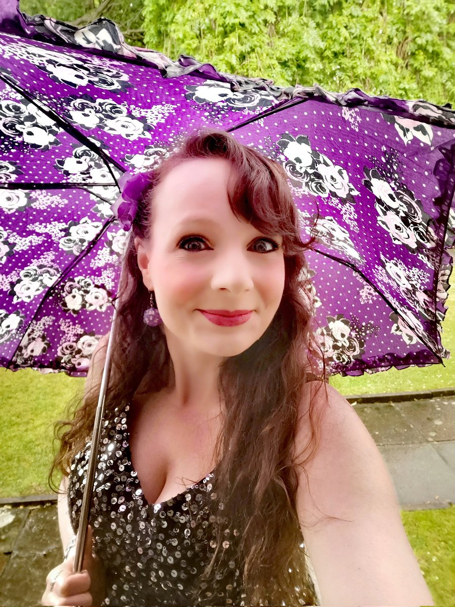 I braved the #rain &amp; the #wind to get some of my my last #orders #posted! 🎁

I got #drenched. You're welcome... 😂 Time for a cuppa &amp; chocolate now! 💜

#Handmade #Handcrafted #Wet #ClosingDown #Closing #Orders #Sale #ClosingDownSale #Gift #Present #StormDudley #StormEunice