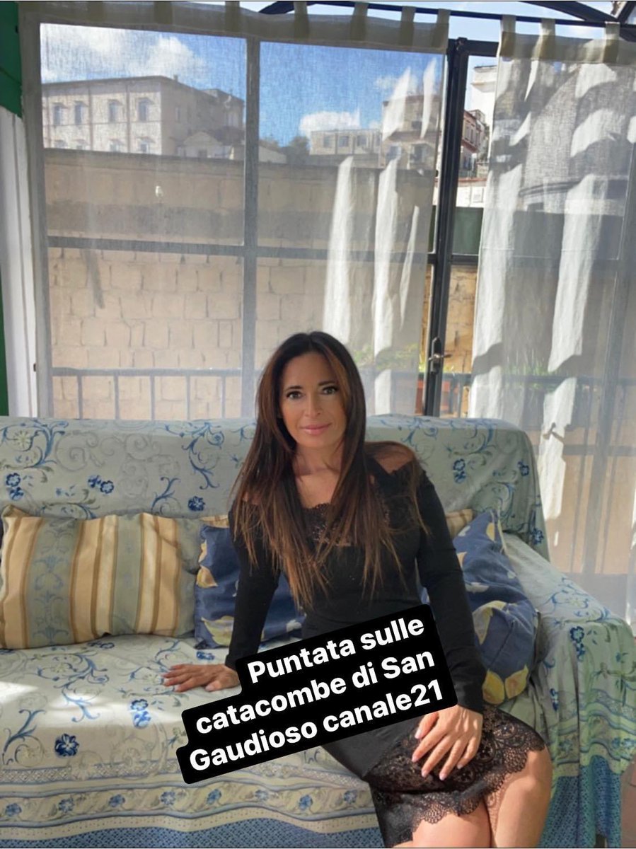 MatildeAndolfo's tweet photo. Stasera su #canale21 alle 22.30 torna imediterranei. Puntata dedicata alle #catacombe di San Gaudioso. Grazie ai ragazzi della Paranza per avermi accompagnato in questo viaggio https://t.co/1kKjYGHCME
