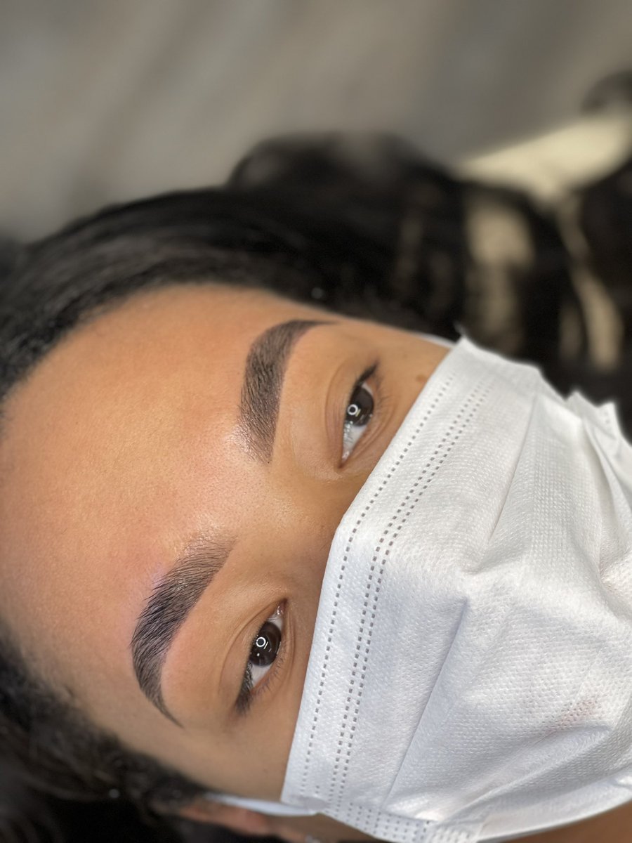 Isn’t this brow wax and tint so dreamy?