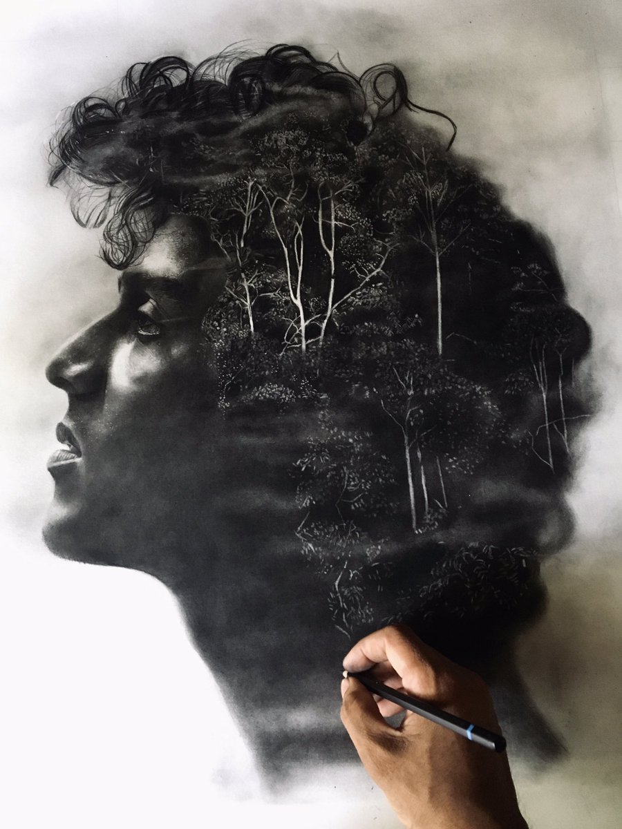 jojivisakh's tweet photo. Good evening frens ❤️
#BehindTheScenes #charcoaldrawing #charcoal #new https://t.co/kFzqWCnGPk