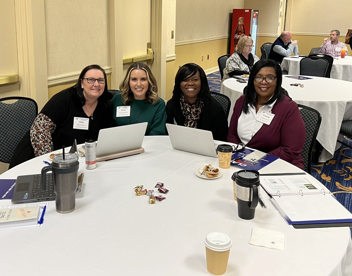 Emily Hembree tweet media