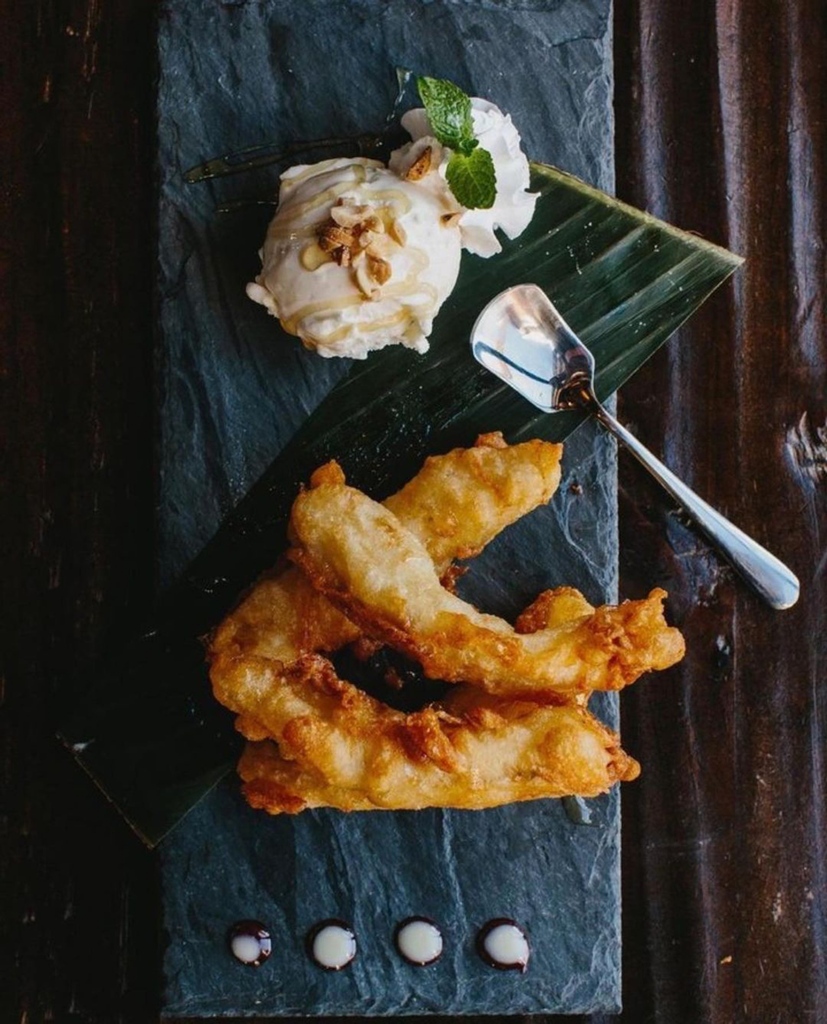 🇹🇭 Save room for dessert. Fried Banana Served with Coconut Ice Cream. tuktukatl.com