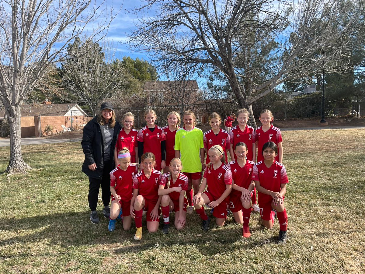 PHOTOS OF THE DAY 🇺🇸🇬🇧🇹🇿 Good morning, Utah! 😎👋

What happens when you point a camera at our younger players from Southern Utah during the #7EliteTournament? 🤔

Smiles. Lots of smiles 😁

#7EliteAcademy | #IAmRed | #LoveSoccer | #UYSA | <a href="/UtahYouthSoccer/">Utah Youth Soccer</a>