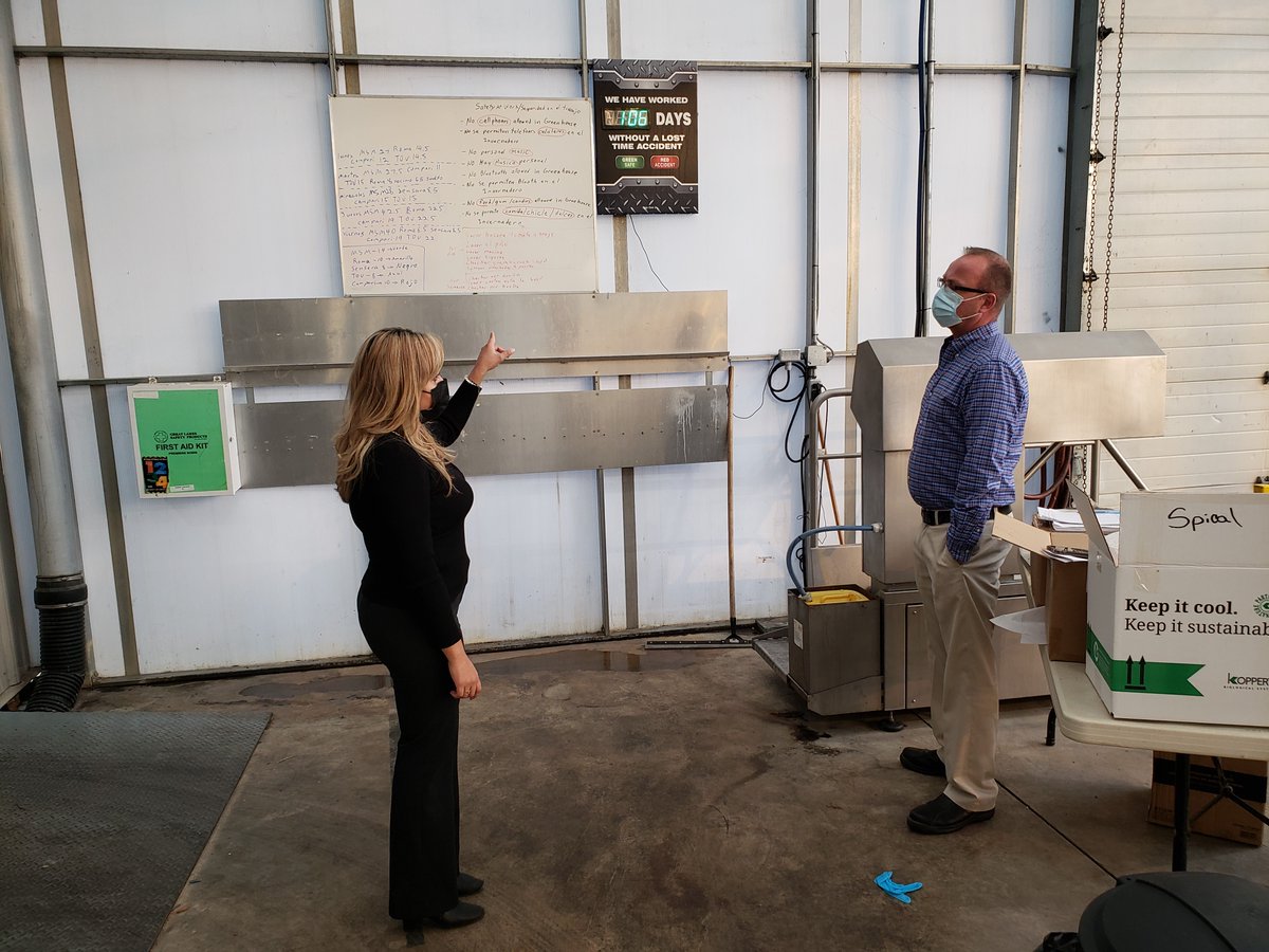 greenhousecan's tweet image. For these #greenhouses, investments in occupational #health &amp;amp; #safety have not only led to fewer incidents and claims, but improved work culture, retention and reputation. #OHS #labour #hiring #horticulture

Read more: greenhousecanada.com/when-safety-ta…