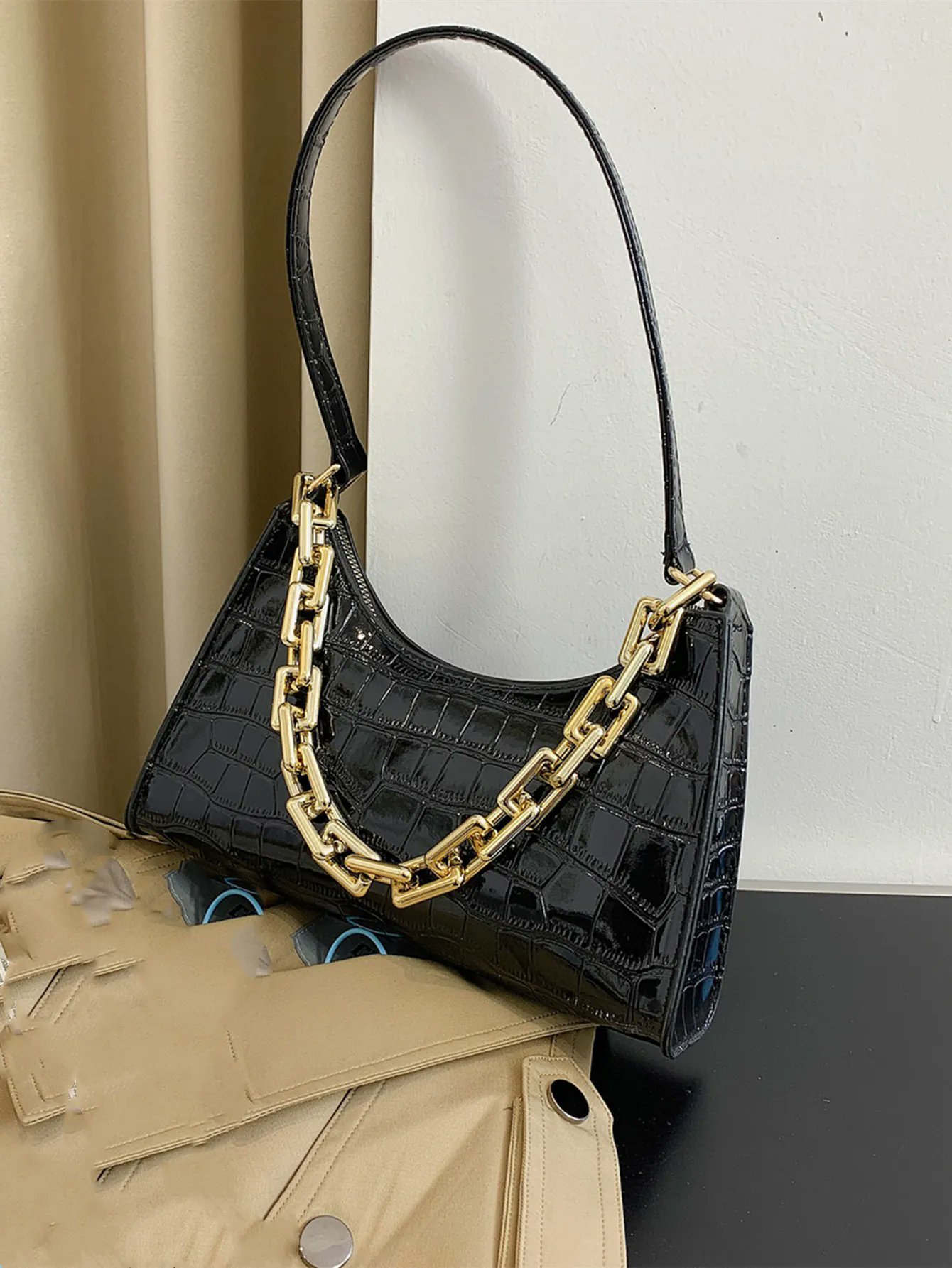 SHEIN Croc Embossed Bucket Bag