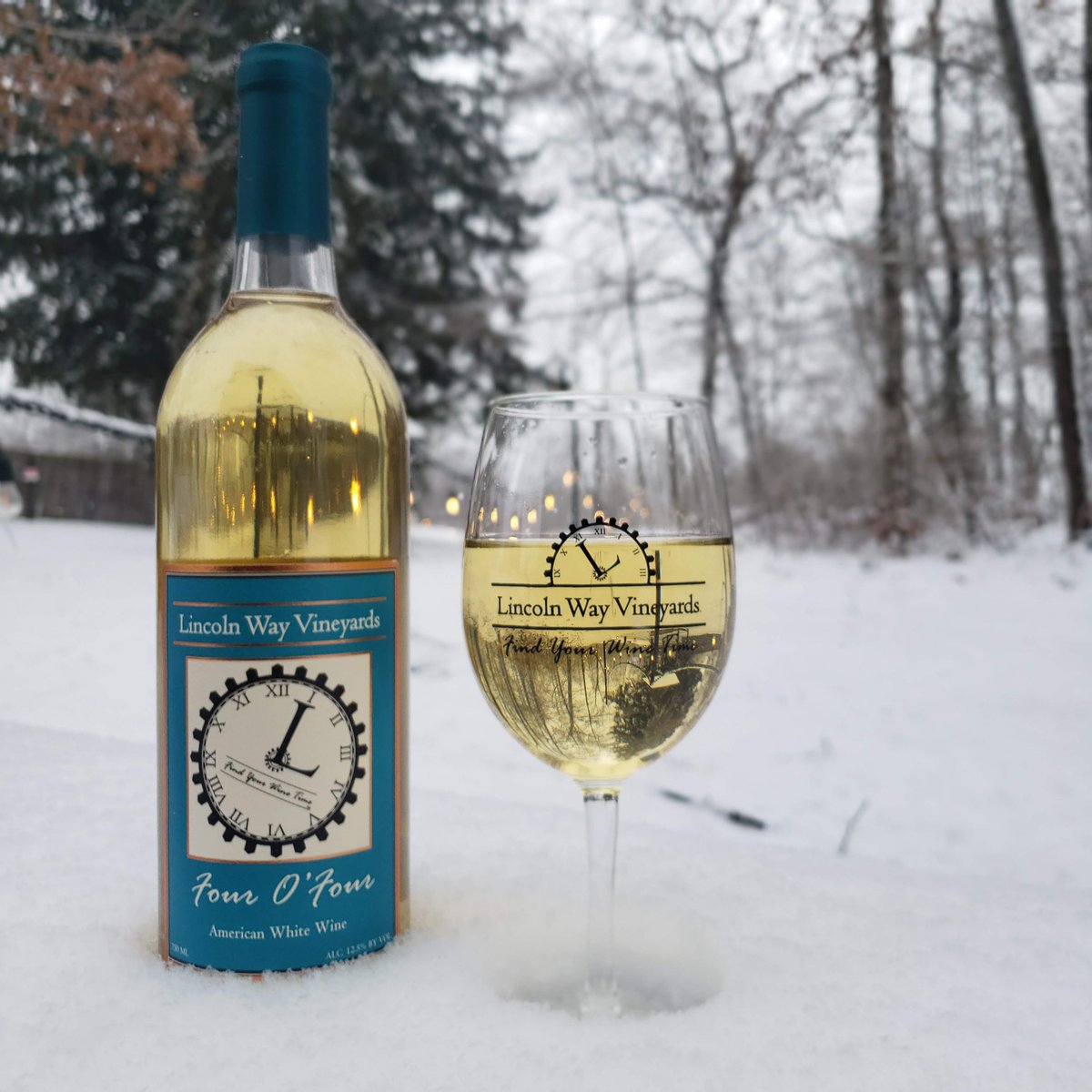 LincolnWayWines's tweet photo. Winter + Wine = the perfect excuse to stay in with a bottle of wine.  

Have you tried our Four O' Four White Wine yet?

#findyourwinetime #lincolnwayvineyards #winefeature #winterwine #woosterohio #ohiowine https://t.co/RgpJEhpIRS