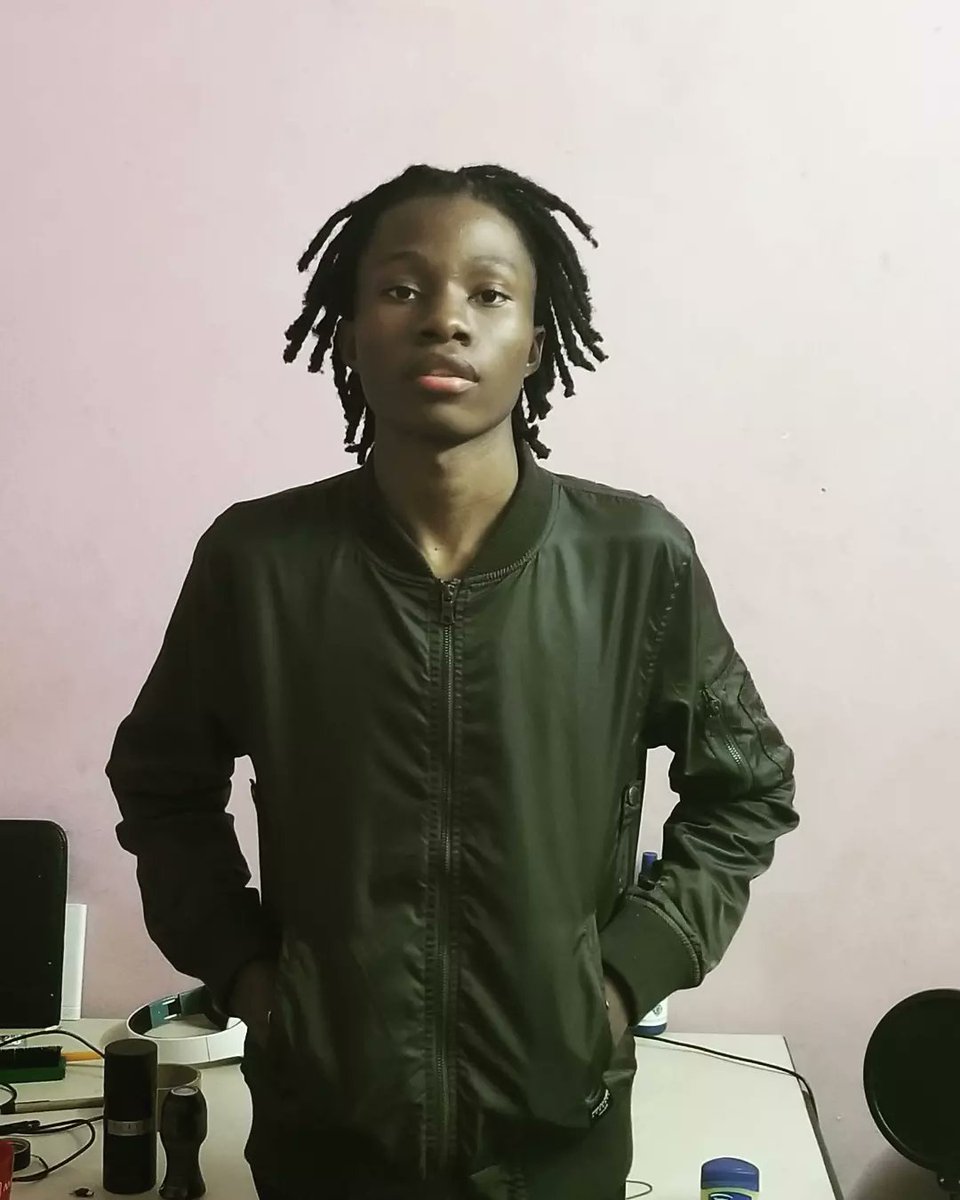 DrewDauti's tweet image. While these days be going by I stayed invested in a vision♟
#theprojects #keepgoing