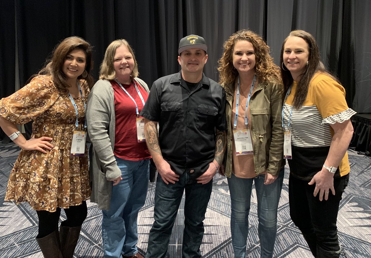 7thStapleton's tweet image. Definition of PHENOMENAL @brewerhm Principal Brewer rocked it out at @TxCAtweets as the #keynote speaker! This crew is on fire 🔥 for @decaturisd