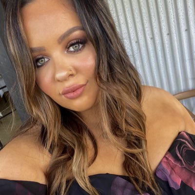itsbekalicious's tweet photo. #NewProfilePic https://t.co/h6Oj4Bx2Bh