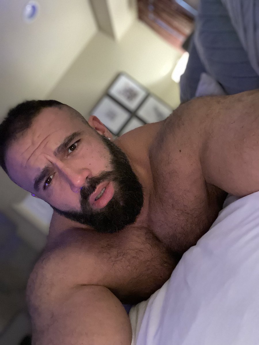 metamorphodisi3's tweet photo. Bed and breakfast all day long https://t.co/1bkuu3bXJ0