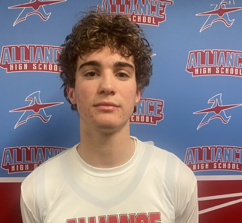 Traveled to Alliance last night to watch QB Brendan Zurbrugg (2024) hit 4-3's. Watched him QB last fall. As he continues to get B/S/F, he will be an MSR top QB in 24 Class. Good feet. Excellent QB skills. Leader. Smart. Mentally and physically tough.