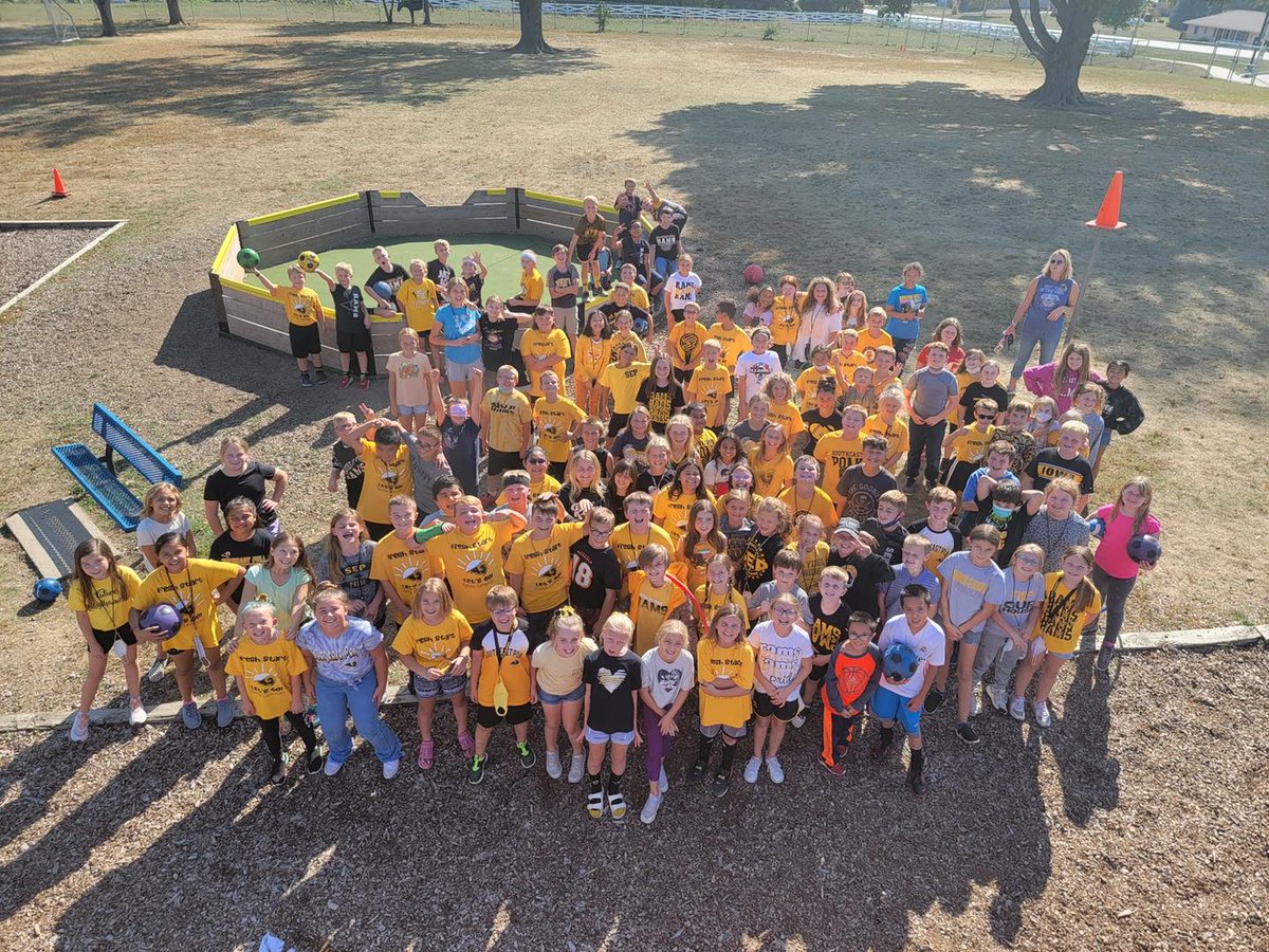sep_runnells's tweet photo. Look at us, we are now on Twitter! #1SEP https://t.co/lG4FYew37D