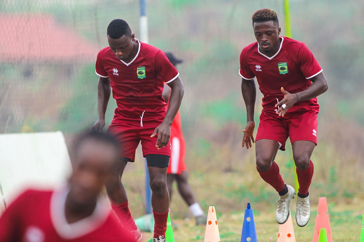 AsanteKotoko_SC's tweet photo. We are working!!💪🏋️♂️
#AKSC #HeartsKotoko https://t.co/sWdZrrHqs8