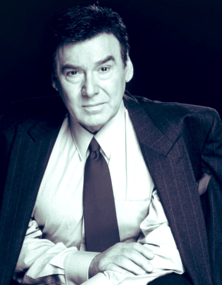 katm20105's tweet photo. The boss of all bosses 😎 #Days #DOOL #DaysOfOurLives https://t.co/Sssd6UD7HH