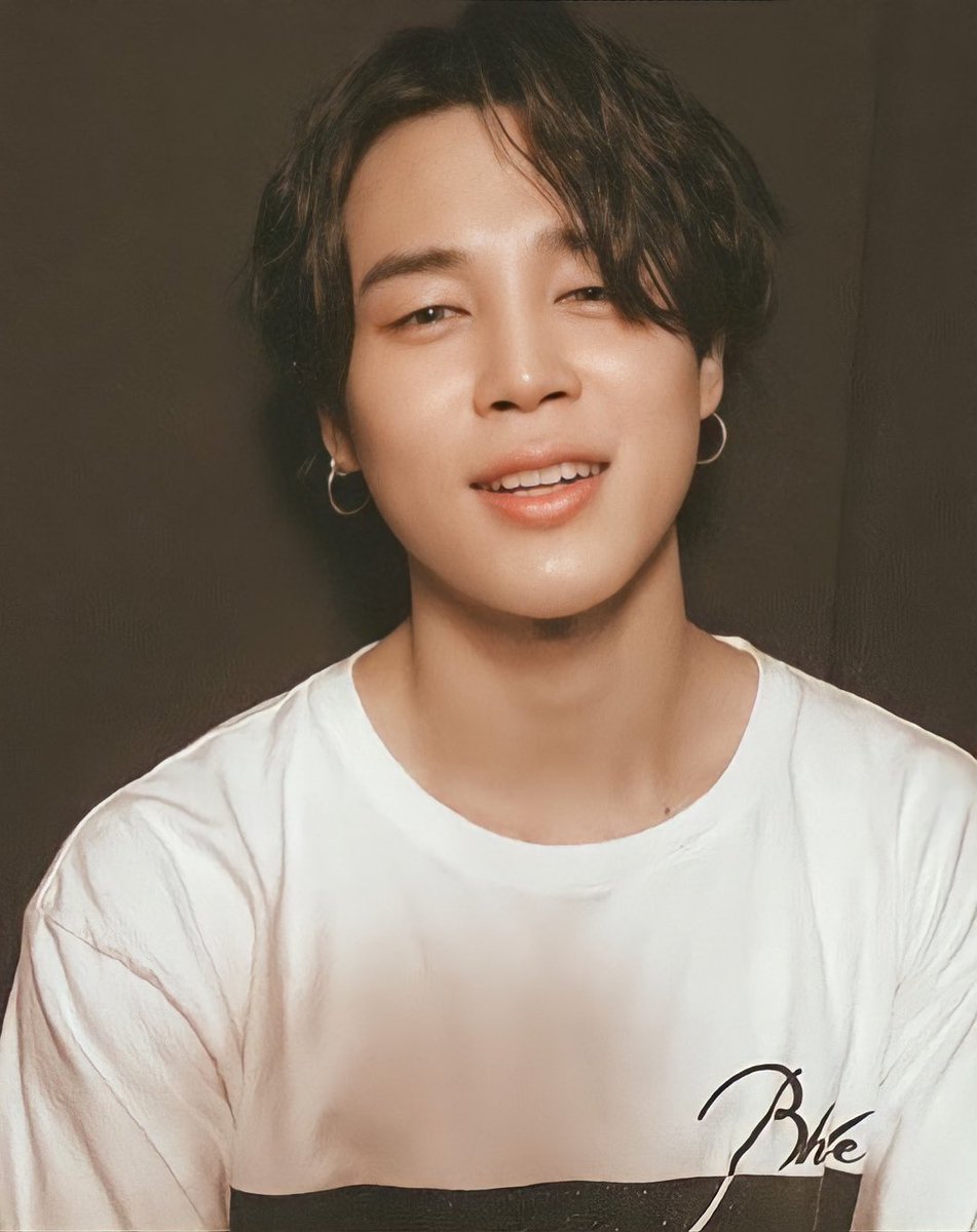 BTS_twt_JIMINIE's tweet photo. 보고 싶다 
See you soon~ 😊
#JIMIN https://t.co/Tl5AFaIzk4