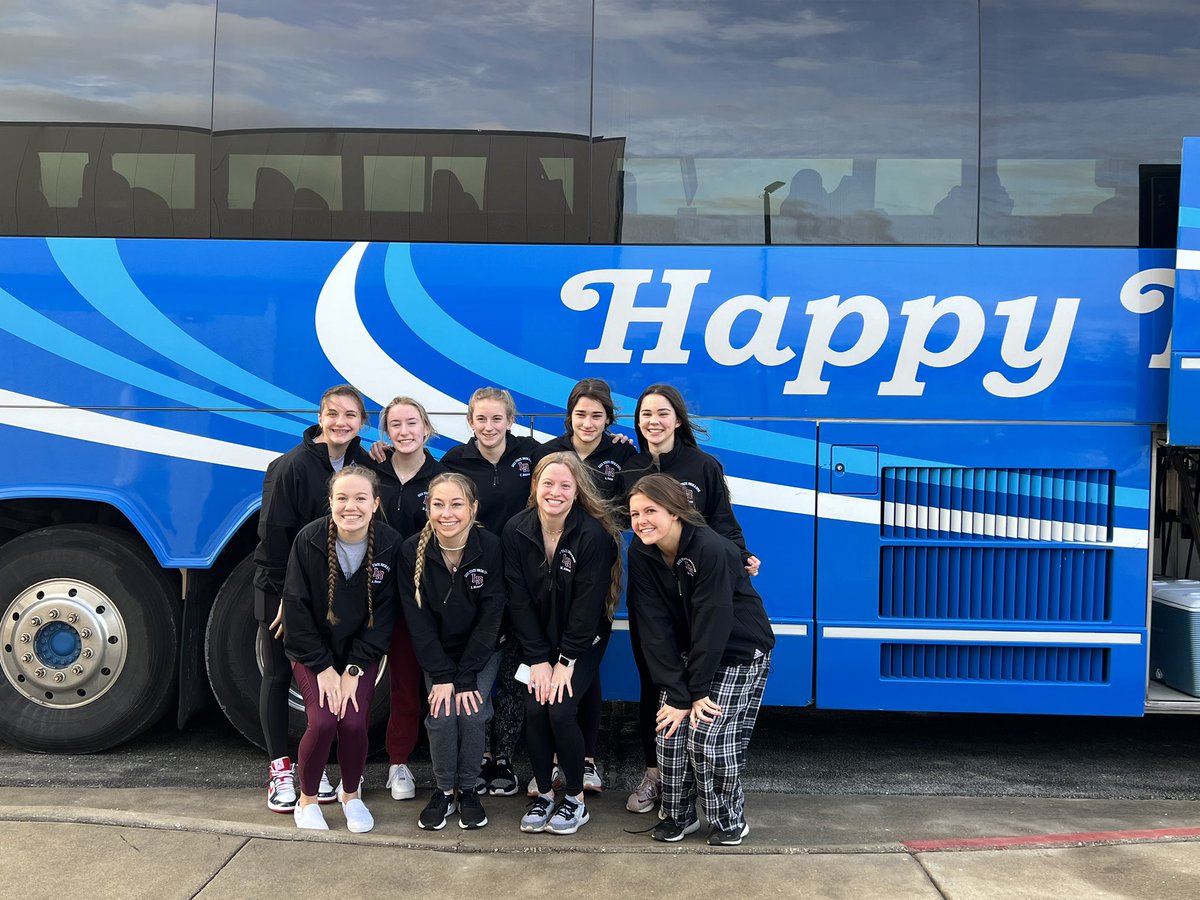 LR Swim & Dive tweet media