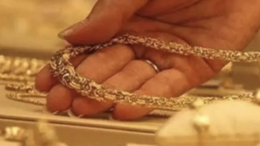 vitt_msi's tweet photo. Gold trades almost flat; silver gains Rs 332

#Gold #Silver #Markets #GlobalMarkets https://t.co/GMgTl0o0AC