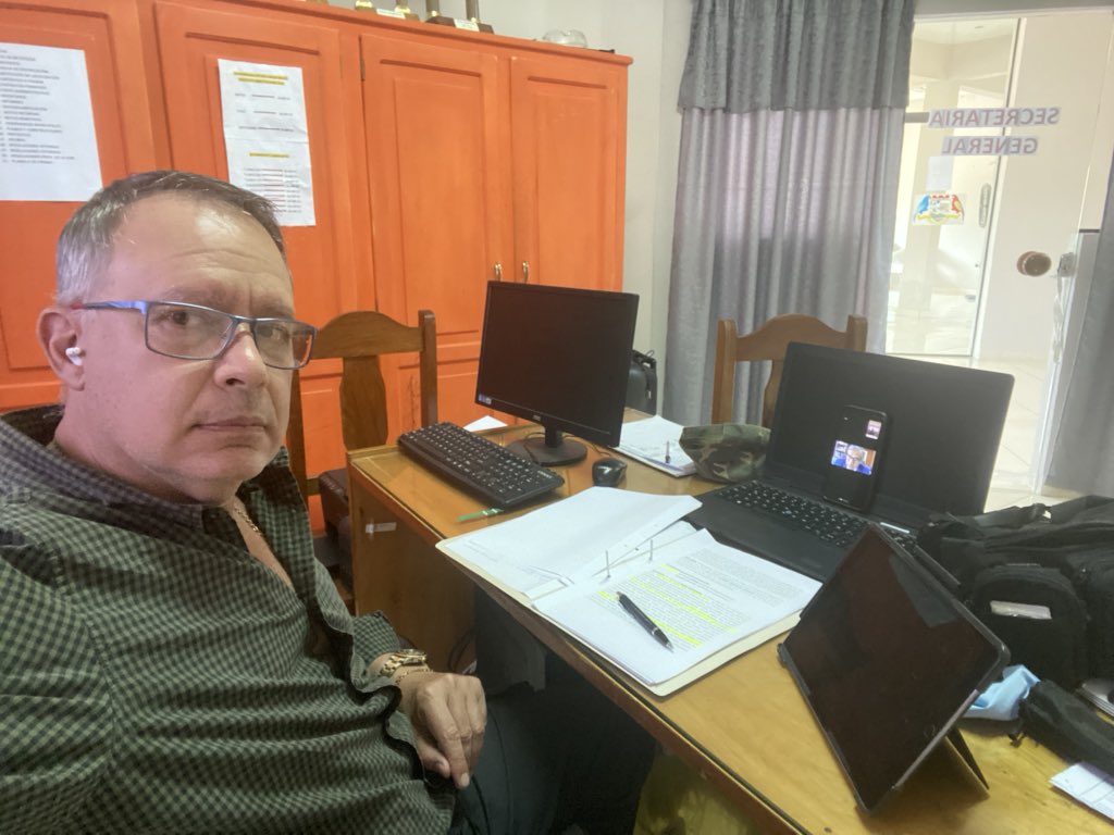 FSilvaFacetti's tweet photo. Visita a autoridades municipales y judiciales de #SanCarlosDelApa #DptoConcepcion con el Senador @JuanAfara , hermoso y lejana ciudad en nuestra frontera norte sobre el #rioApa, buscando conexión física con Brasil y habilitar puesto de @DGMParaguay https://t.co/kGtuu6hPYM