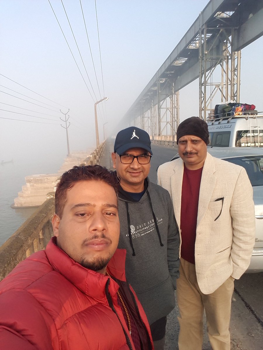 khadananda111's tweet photo. Wanna be nepals expert consultants like them some days in future 😍😍 https://t.co/Vw71TknFX5