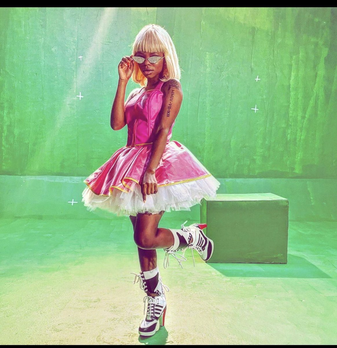 pinkyuganda's tweet photo. You see me or YOU SEE ME? 
🌸🌸🌸🌸🌸🌸🌸🌸🌸🌸
#pinkyug https://t.co/jRnEjlrQBo