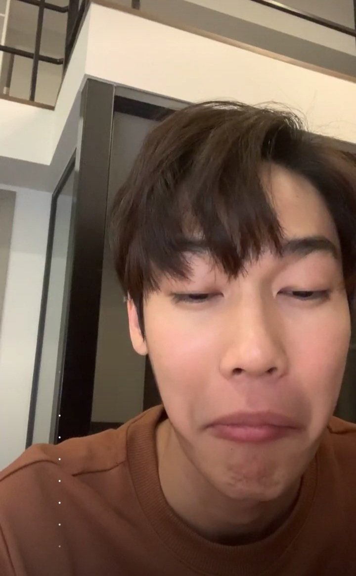 dewlover__'s tweet photo. น้องดิวขายหล่อหน่อยได้โปดหม่ามี้ขอล้อง #MasterDewLiveIG #dew_jsu https://t.co/kxWAXtFCCl