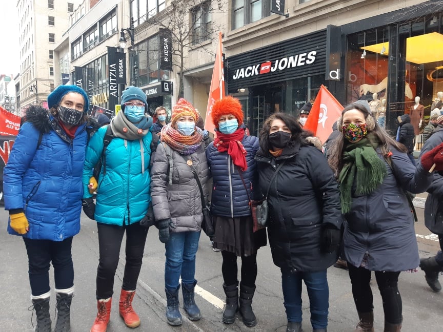 NpdLSM's tweet photo. Ce samedi, @nimamachoufnpd (et d’autres de nos membres) s’est jointe à la manifestation de @FRAPRU  qui exigeait plus d’investissement dans le logement social. Après des décennies de définancement du logement social, il faut que le fédéral fasse sa juste part. https://t.co/FVpjRp0W4H