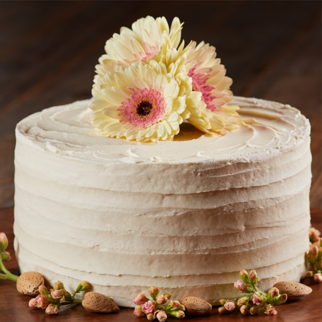 BRILLinspires's tweet photo. In a nutshell, this cake made with Almond Buttercreme is absolutely gorgeous.​
#nationalalmondday​

​#brillinspires #beBRILLIANT #almond #almondcake #almondcakes #almonddessert https://t.co/T3jgHeJaoQ