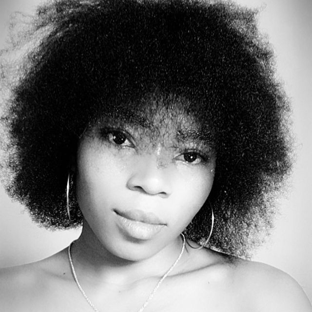 HellenLaura11's tweet photo. #NewProfilePic how do you like your hair https://t.co/c8VUsM5DjF