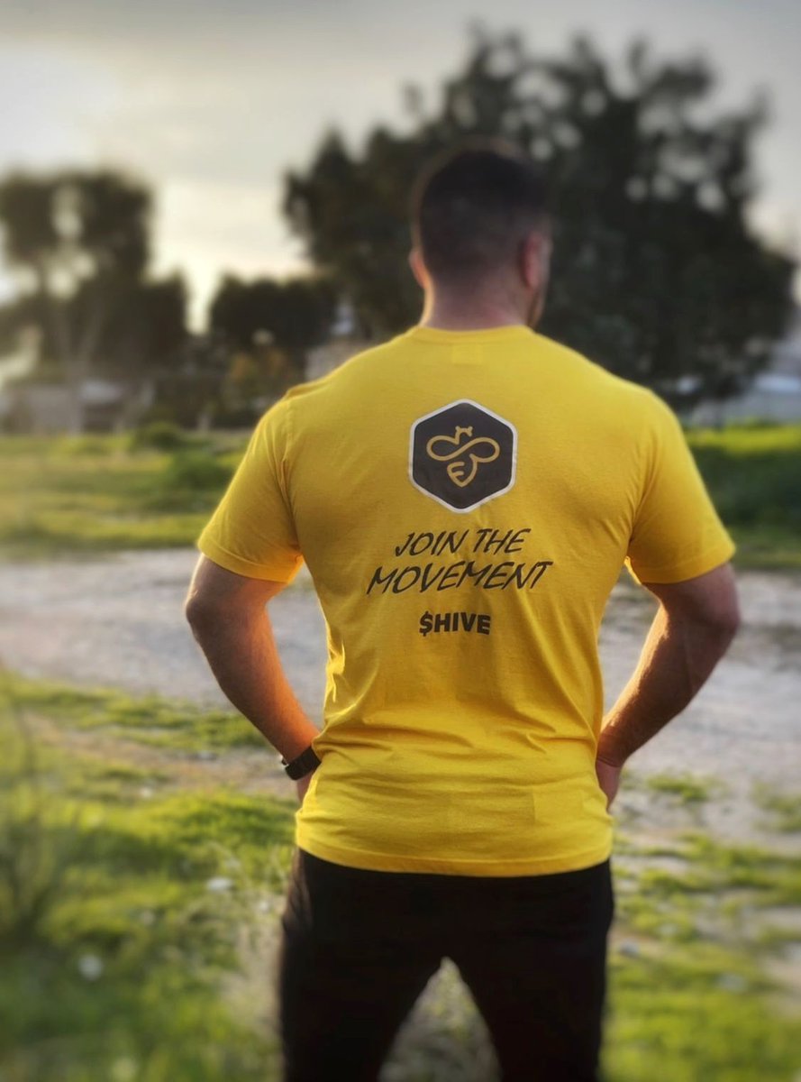 MMmichaelides's tweet photo. Yellow is the new bee in town for @hiveinvestments 🐝 All us bees need to be #hived as much as possible🐝 Our community is growing stronger and stronger $HIVE @hiveinvestments #hivefashion https://t.co/2rm5KYxnPq