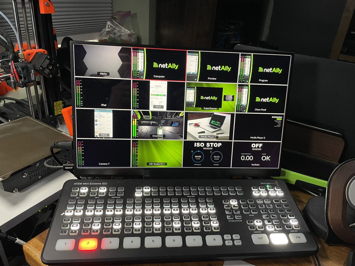 wifiacademy's tweet photo. What we see to produce a great webinar for all of you viewers! See you in 40min along with @NetAlly! https://t.co/wGtjgB36MY