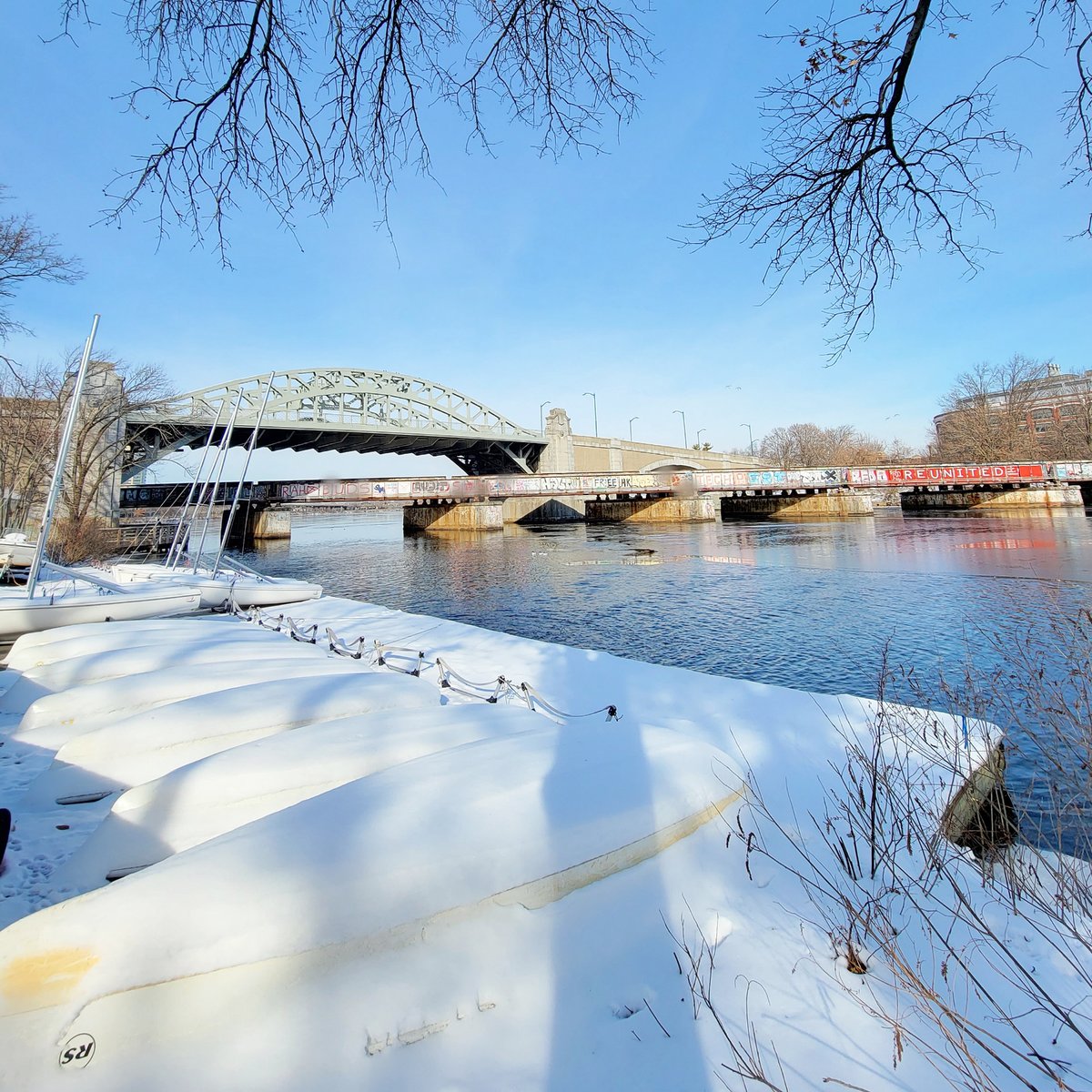 The Boston University Bridge, where a boat can sail under a train driving under a car driving under an airplane.

1 of 3 in the world.

⛵🚂🚗🛫