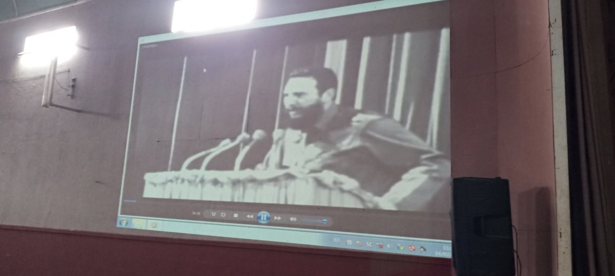 ChapleImbert's tweet photo. En #PedroBetancourt intercambio con la vanguardia del sector social, la fuerza de la organización emana de la ejemplaridad de sus militantes #CubaVive.                         #Asamblea ProvincialPCC #MatancerosEnVictoria @PartidoPCC @IzquierdoAlons1 @SuselyMorfaG @AsambleaPedro https://t.co/WNnpwgW5do