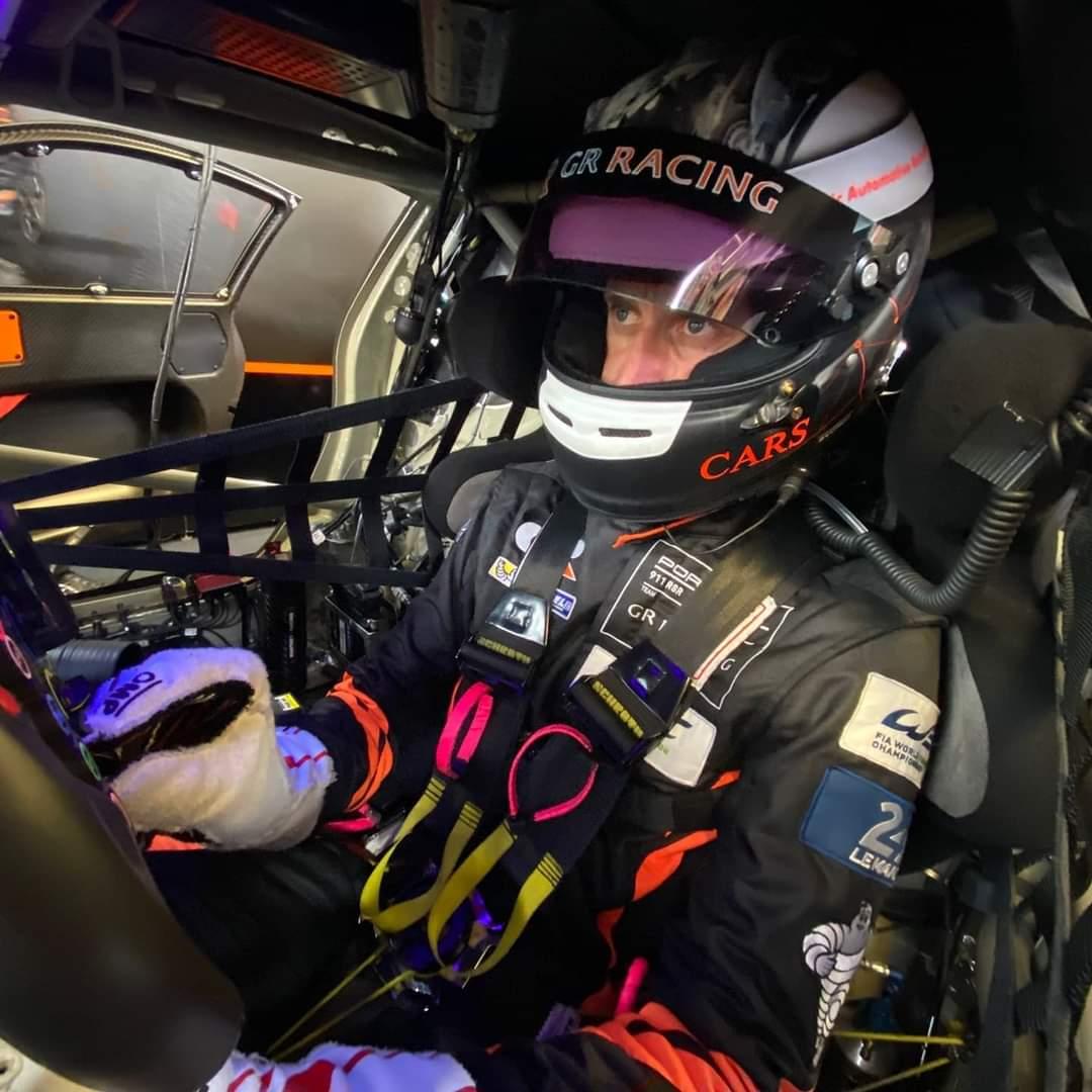 🔥 La concentracion del piloto dentro del abitaculo debe estar al 💯 ...Una exelente performance de carrera se logra ultimando todos los detalles, arriba y abajo del vehiculo ! El resto es parte del destino ...
😏😉🤫🧐