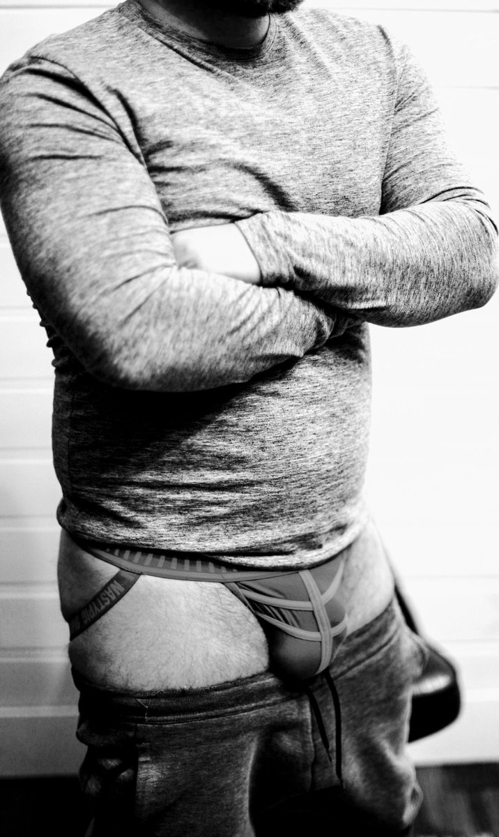 EdgingCoach's tweet photo. RETWEET if you want to see some video from Champ's edging and milking session with Coach J. Handsome and sweet with an very responsive cock and balls! 🥵🔥 #edgingcoach #batecoach #furrystud @BateWorld https://t.co/rh794eeIYi