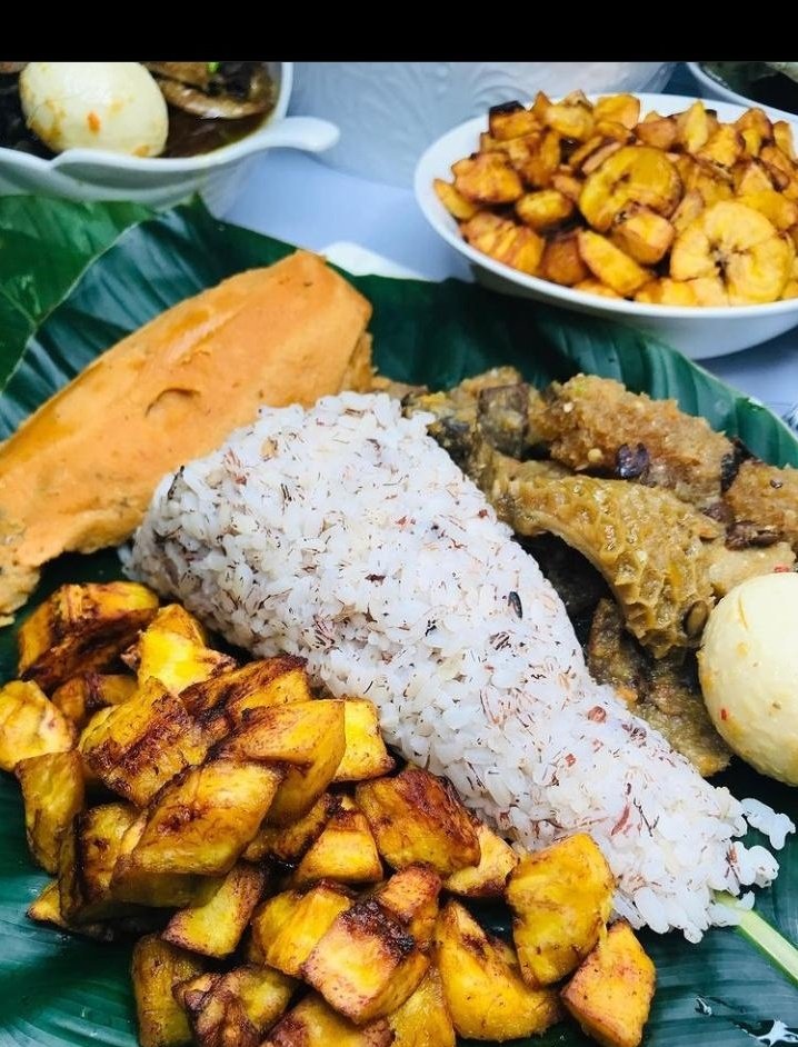 sola_deborah's tweet photo. @KhaySleek Deestinct Catering and Errand Services @DeestinctCES  is a mobile event/personal catering company. We are available to travel with you to ignite your fifth sense of taste and your guests'.We give you value for your money on every bite, a trial will convince you. Call-07069330805 https://t.co/UvIA0Gb0Gj